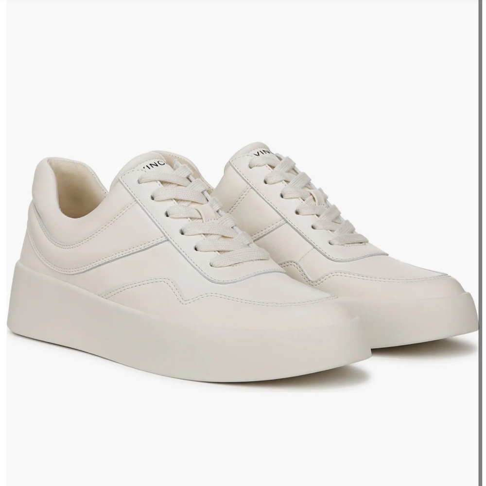 VINCE Warren Court Sneaker color:Milk 
WOMEN size 8.5 gently used